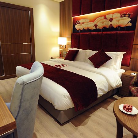 Gems Hotel Beirut Esterno foto