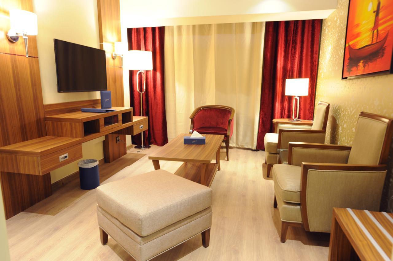 Gems Hotel Beirut Esterno foto