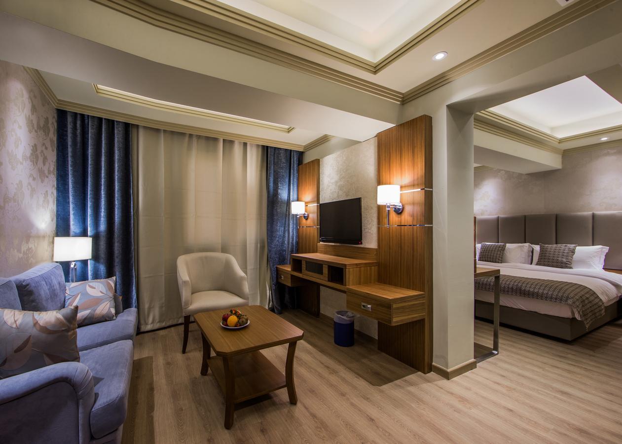 Gems Hotel Beirut Esterno foto