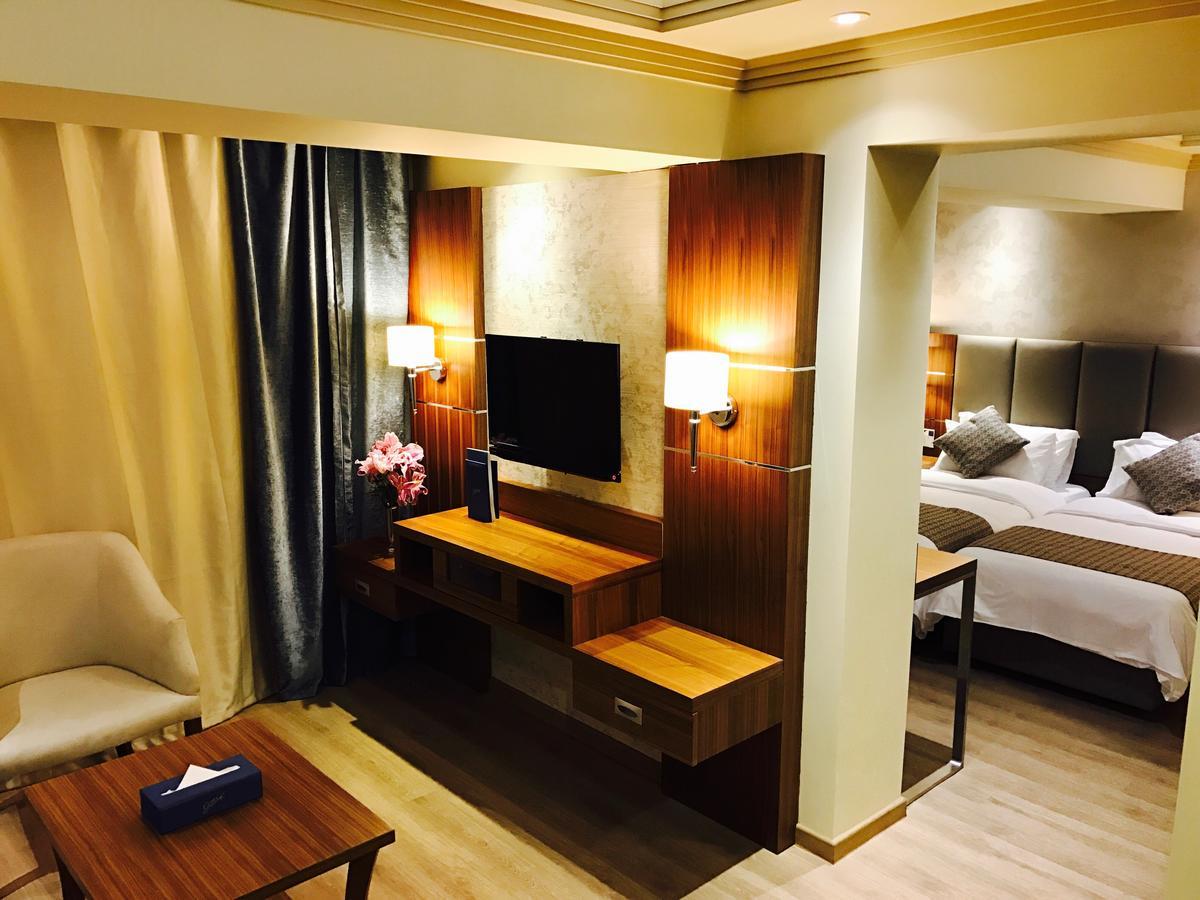Gems Hotel Beirut Esterno foto