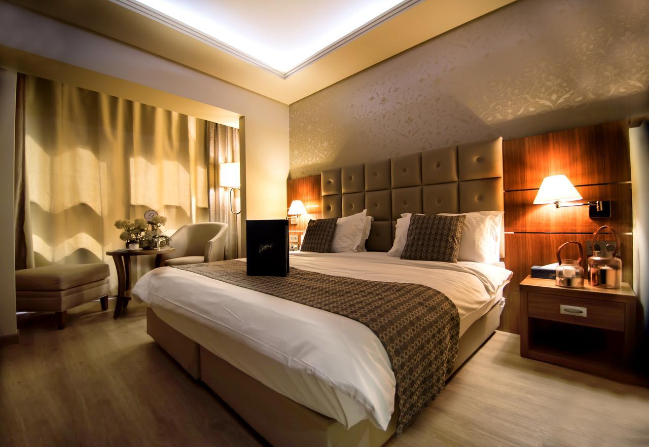 Gems Hotel Beirut Esterno foto