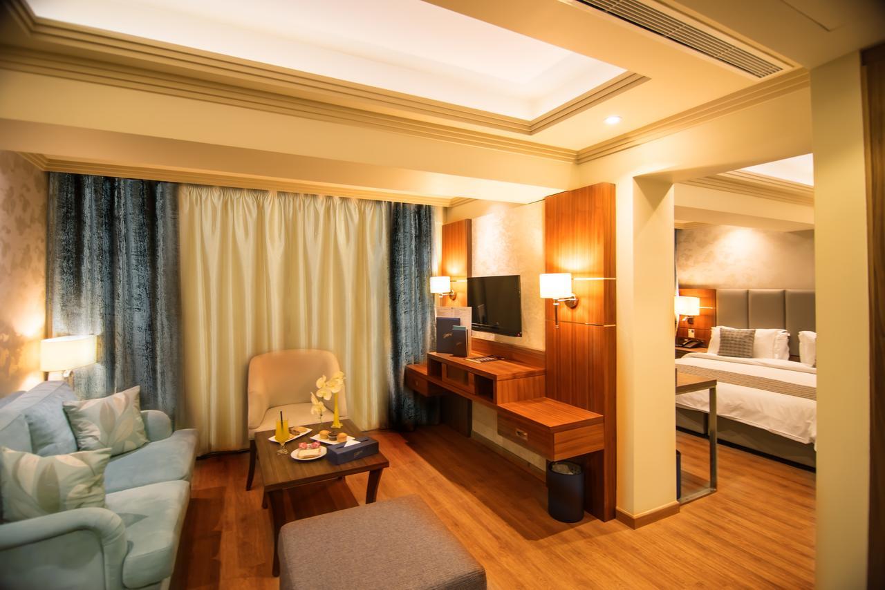 Gems Hotel Beirut Esterno foto