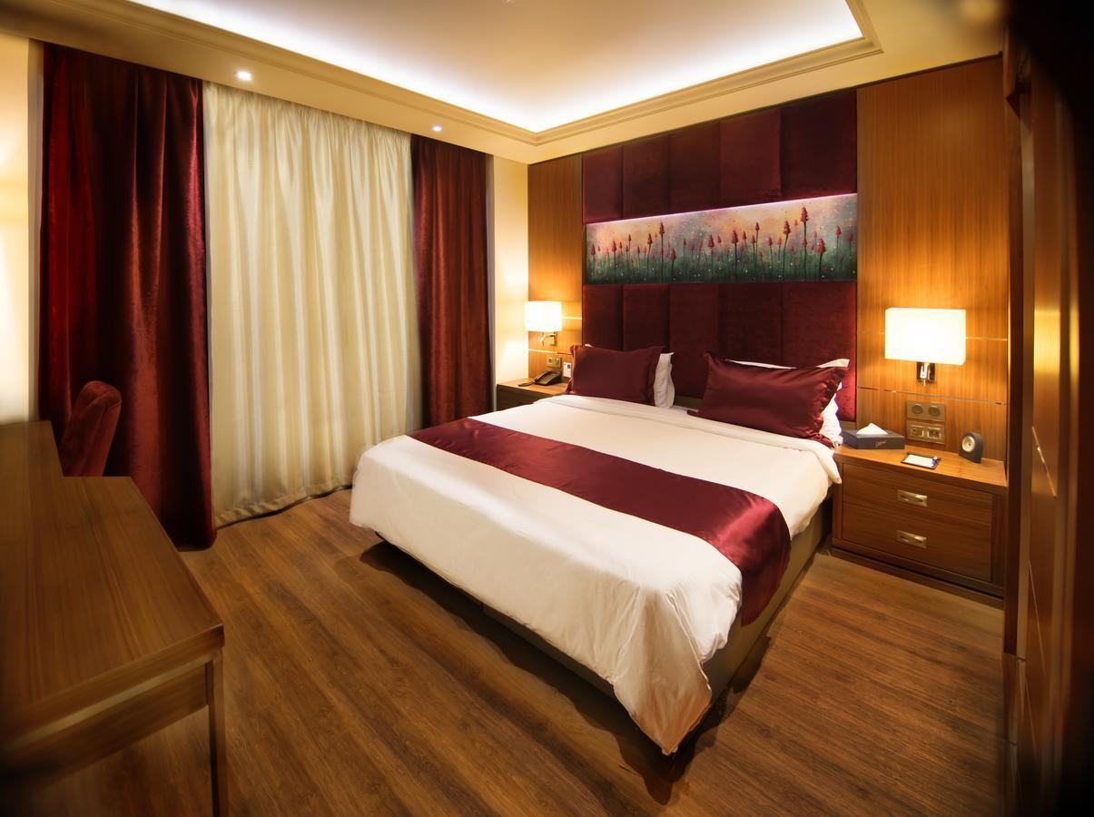 Gems Hotel Beirut Esterno foto