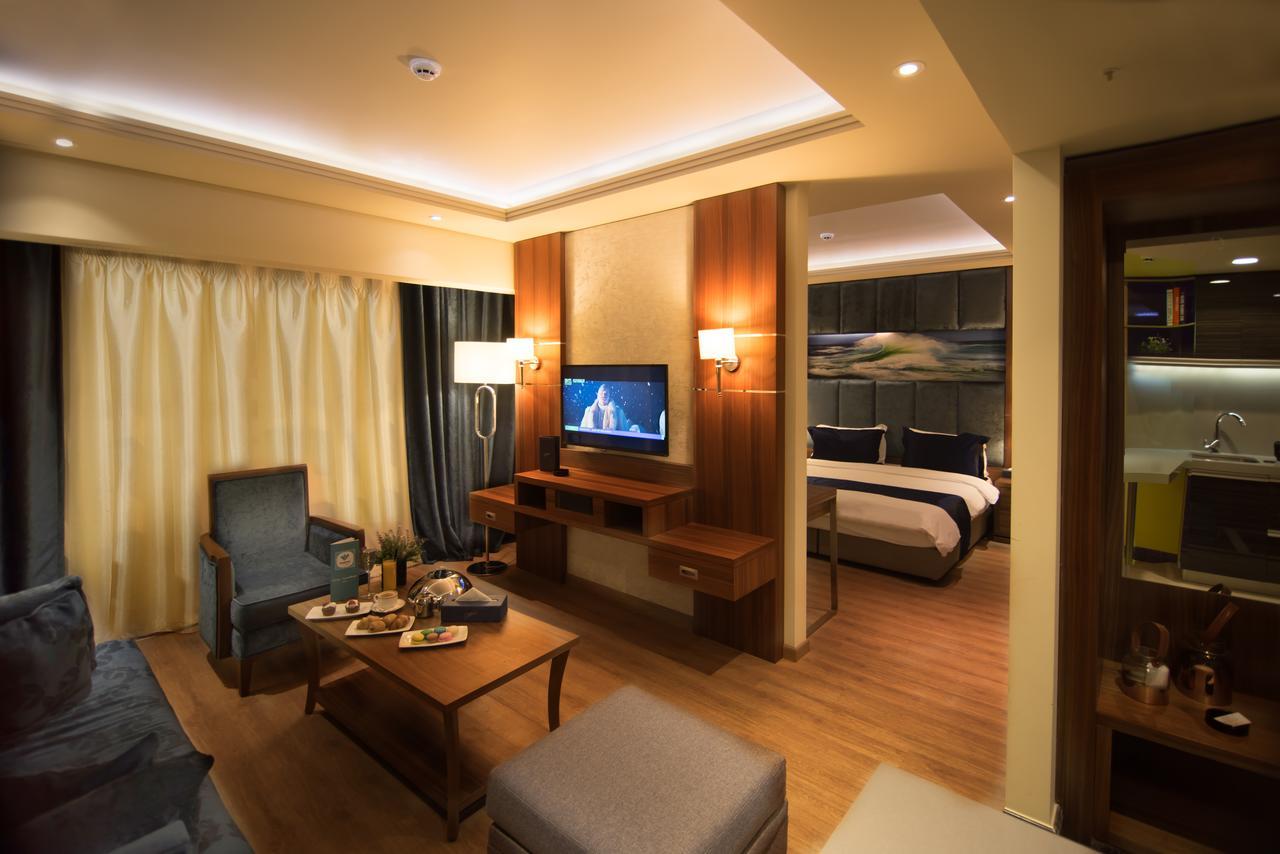 Gems Hotel Beirut Esterno foto